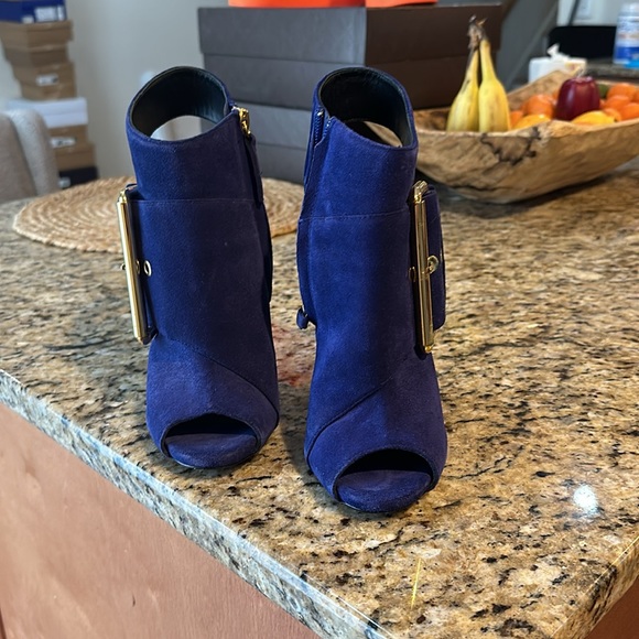 Blue booties - Picture 3 of 7